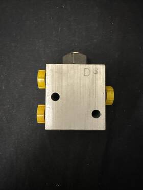 Ae4431-300 Ae Mcd Lock Holding Valve Mpn S/n Ae137 Overhauled Ae4431-300 Ae Mcd Lock Holding Valve Mpn S/n Ae137 Overhauled
