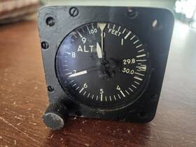 A60-aau Aerosonic Aircraft Altimeter A60 Aau 60k Ft Aviation Airplane Gauge Instrument