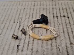 C24-550b Airpath Compass Light With Two Extra Bulbs