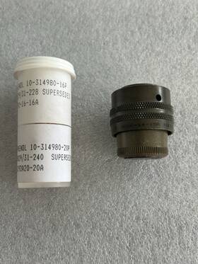 Amphenol Pt06se-14-15p Connector With Contacts
