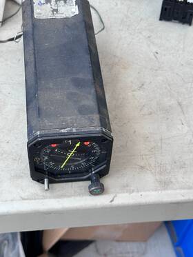 4000172-8503 Bendix Avionics Horizontal Situation Display Type # In-831a P/n