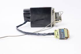 065-0050-00 Bendix King 065-0050-06 Ks 177 Pitch Servo Cracked Case Sold For Parts Or Repair