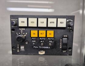 4000256-8502 Bendix King Flight Controller Fc813b Pn 4000256-8502 Bendix King Flight Controller Fc813b Pn