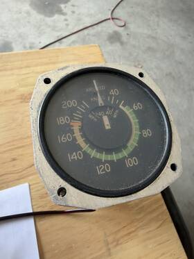 Cessna Ea-5175-i9-ces 182p 1976 Airspeed Indicator Pn C661065-0204