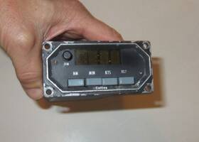 622-3915-001 Collins Dme Indicator Ind-40 P/n As Removed