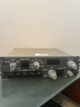 622-7485-401 Collins Display Control Panel P/n 622-7485-401 Collins Display Control Panel P/n