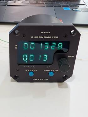M880a Davtron Chronometer 24/28v