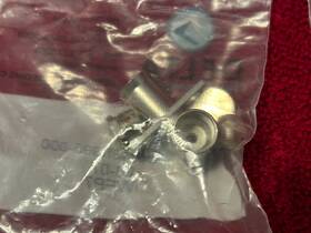 4205018n995-000 Delta Electronics Rf Connector For Garmin Sl30 P/n New Surplus