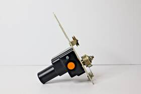 1c345-5-184 Edo-aire Mitchell 757-704 Servo With Mounting Bracket 1c345-5-184 Edo-aire Mitchell 757-704 Servo With Mounting Bracket
