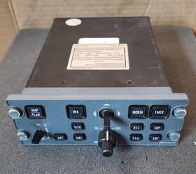 7007062-933 Honeywell - Mc-800 Multifunction Display Controller Used Part 7007062-933 Honeywell - Mc-800 Multifunction Display Controller Used Part