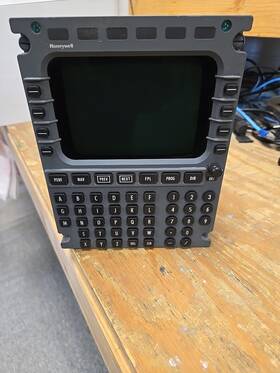 Honeywell 7007549-905 Cd-810 Control Display Unit - Pn