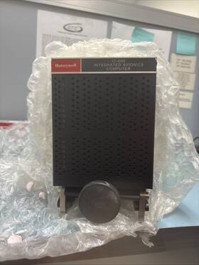 7017000-80130 Honeywell Avionics Computer Ic-600 7017000-80130 Honeywell Avionics Computer Ic-600