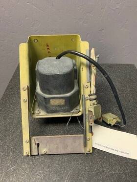 065-0029-00 King Ks272 Trim Servo With Km276 Mount-used 065-0029-00 King Ks272 Trim Servo With Km276 Mount-used