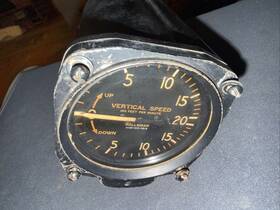 Kollsman 614k-023-3215 Vertical Speed Indicator For Parts 100 Feet Per Minute