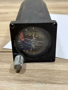 139000-01-01 Lear Siegler 4012f Attitude Director Parts Only 139000-01-01 Lear Siegler 4012f Attitude Director Parts Only