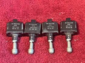 Microswitch 2tl1-10g Lot Of 4 Toggle Switches P/n