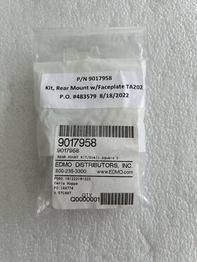 9017958 Mid-continent Rear Mount Small Square Cover Plate Kit 9017958 Mid-continent Rear Mount Small Square Cover Plate Kit