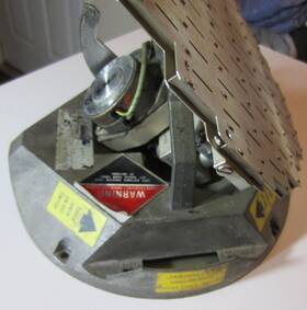 Narco 071-1220-0 Radar Ka126 For Parts Only Bottom Case Missing Screws And Empty 071-1220