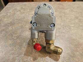 Piper Aircraft Co. 980076-501 Hydraulic Pump Model 105hng-320d P/n - Removed Working