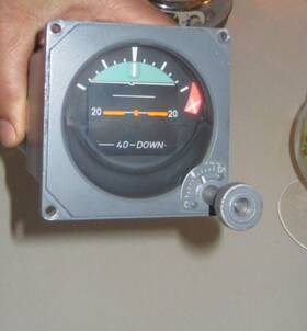 705-7v4p Sfena France 15854 Gyro Type 705-7v4p/n Pin Pulled And Locked In Position