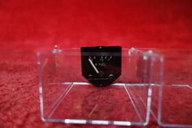 827820 Stewart Warner Stewart-warner Rh Fuel Gauge Pn