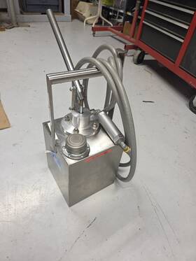 06-5022-6600 Tronair Hydraulic Reservoir Service Unit Resealed Used Skydrol