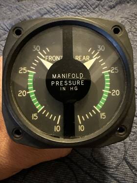 C662036-0101 United Instruments C662036-0103 Dual Manifold Pressure Gauge