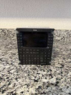 1018-2-210 Universal Avionics Systems Corp. Control Display Unit P/n