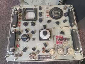 70iri28g01 Westinghouse Decommissioned Navy Test Set Radar An/apm 130 Naval F4 70iri28g01 Westinghouse Decommissioned Navy Test Set Radar An/apm 130 Naval F4