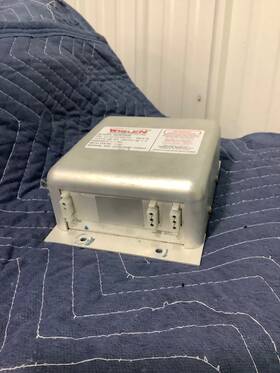 01-0770169-03 Whelen Power Strobe Light Amplifier Supply Volts 14/28