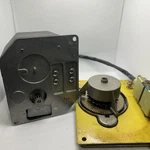 King KS272 Trim Servo 065-0029-28 With KM277 065-0041-02 Cracked Housing + Wire. Fixed Price $349.95.
